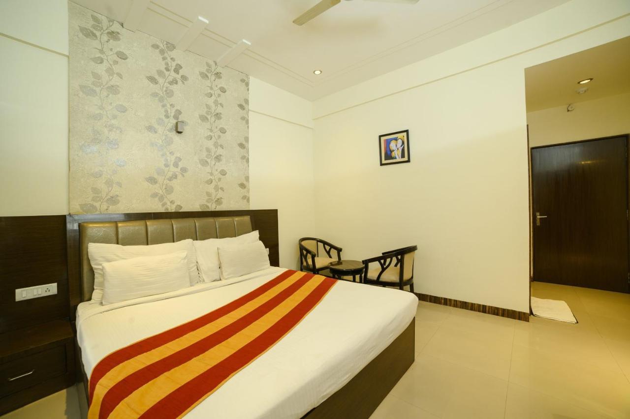 Hotel Karan 3*