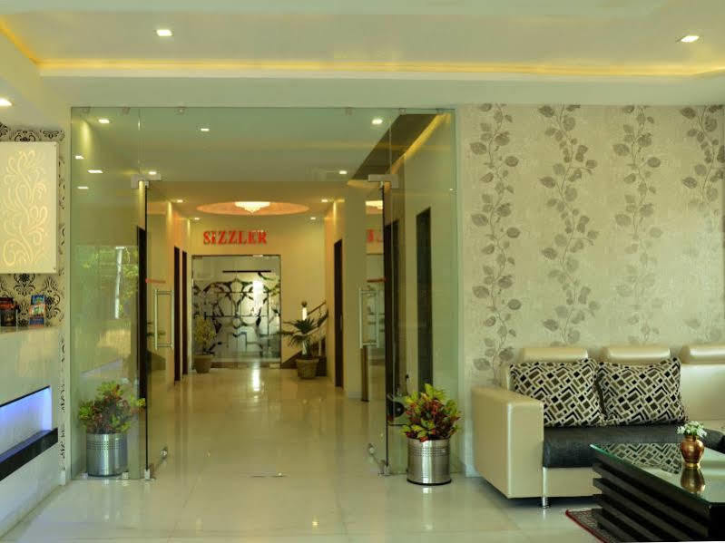 Karan Hotel 3*