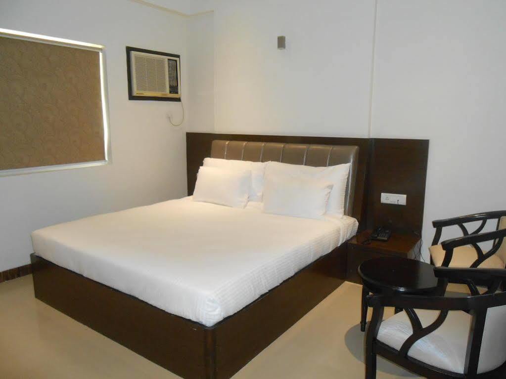 Hotel Karan Agra (Uttar Pradesh)